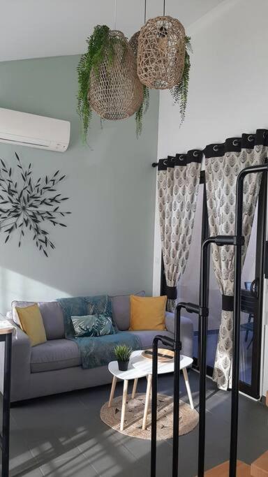 Apartamento Toulouse Charmant T3 Ponts Jumeaux Avec Terrasse Exterior foto